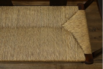 中古　松本民芸家具　#77型　ラッシ座(ガマ座)　和モダンな雰囲気を醸し出す3人掛け曲肘イス　定価約45万円　(R-084672)