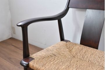 中古　松本民芸家具　#77型　ラッシ座(ガマ座)　和モダンな雰囲気を醸し出す3人掛け曲肘イス(定価約45万円)(アームベンチ、ラッシチェア、3P、三人掛け、椅子、ソファ)(R-084672)
