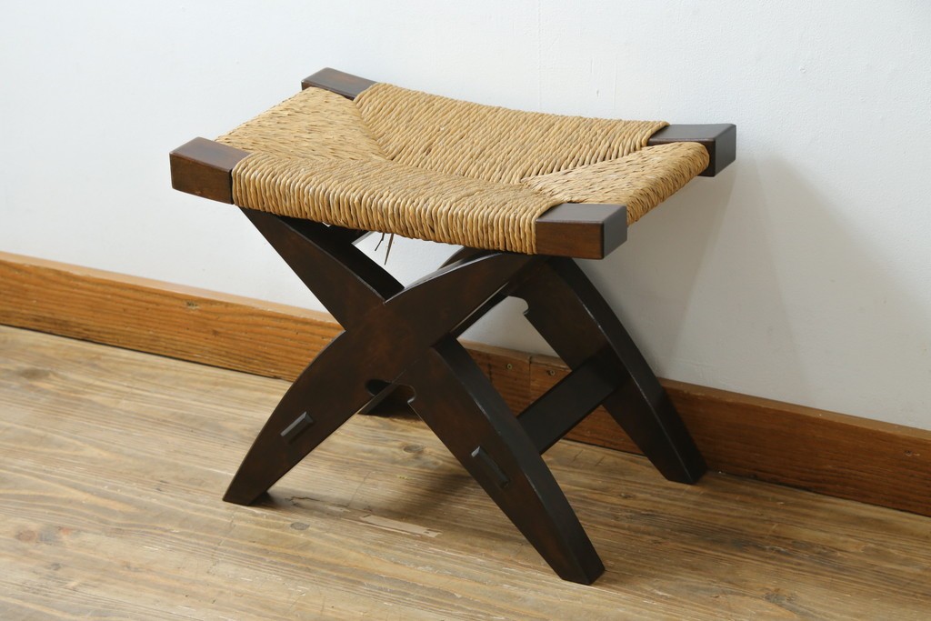 中古　美品　松本民芸家具　ラッシ座面(い草)　和モダンな空間づくりにおすすめの#222鞍型スツール　(R-084674)