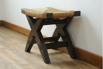 中古　美品　松本民芸家具　ラッシ座面(い草)　和モダンな空間づくりにおすすめの#222鞍型スツール　(R-084674)