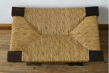 中古　美品　松本民芸家具　ラッシ座面(い草)　和モダンな空間づくりにおすすめの#222鞍型スツール　(R-084674)