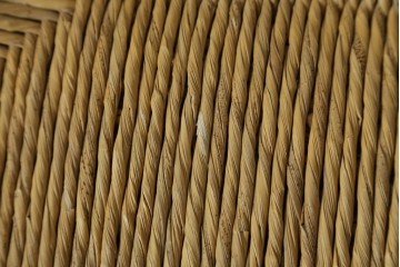 中古　美品　松本民芸家具　ラッシ座面(い草)　和モダンな空間づくりにおすすめの#222鞍型スツール　(R-084674)