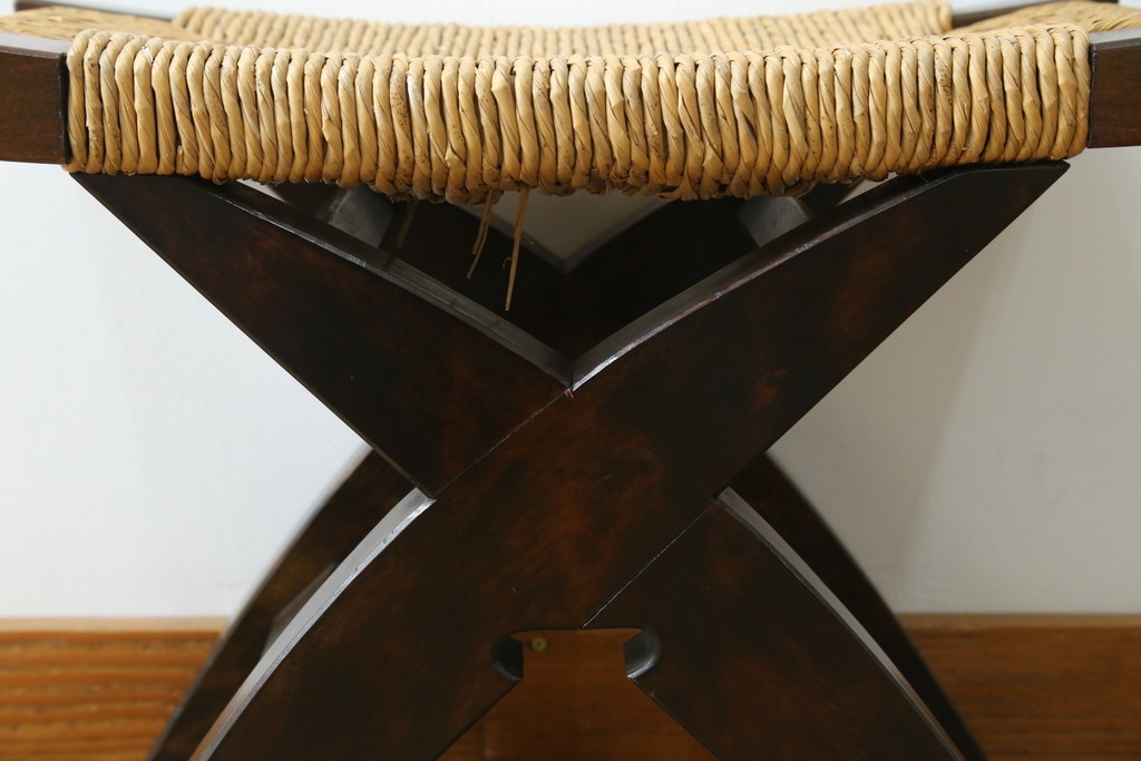 中古　美品　松本民芸家具　ラッシ座面(い草)　和モダンな空間づくりにおすすめの#222鞍型スツール　(R-084674)