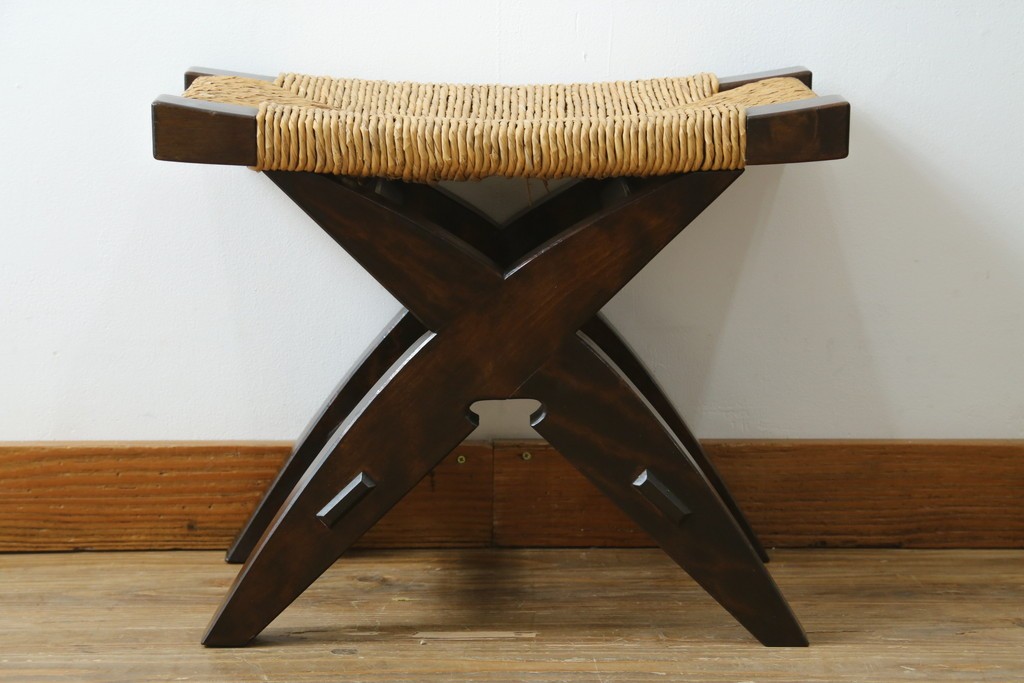 中古　美品　松本民芸家具　ラッシ座面(い草)　和モダンな空間づくりにおすすめの#222鞍型スツール　(R-084674)