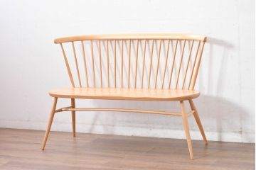 イギリス　希少なビンテージ品　ERCOL(アーコール)　MARGARET HOWELL(マーガレット・ハウエル)　エルム材・ビーチ材　北欧・ナチュラルインテリアにおすすめ!木のぬくもりと優しいフォルムが魅力のラブシート(R-084677)