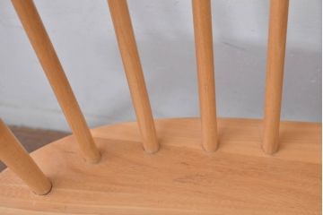 イギリス　希少なビンテージ品　ERCOL(アーコール)　MARGARET HOWELL(マーガレット・ハウエル)　エルム材・ビーチ材　北欧・ナチュラルインテリアにおすすめ!木のぬくもりと優しいフォルムが魅力のラブシート(R-084677)