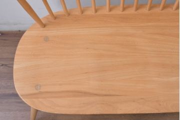 イギリス　希少なビンテージ品　ERCOL(アーコール)　MARGARET HOWELL(マーガレット・ハウエル)　エルム材・ビーチ材　北欧・ナチュラルインテリアにおすすめ!木のぬくもりと優しいフォルムが魅力のラブシート(R-084677)