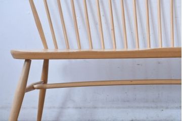 イギリス　希少なビンテージ品　ERCOL(アーコール)　MARGARET HOWELL(マーガレット・ハウエル)　エルム材・ビーチ材　北欧・ナチュラルインテリアにおすすめ!木のぬくもりと優しいフォルムが魅力のラブシート(R-084677)