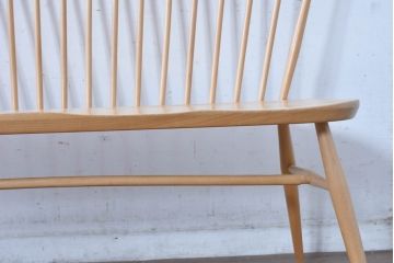 イギリス　希少なビンテージ品　ERCOL(アーコール)　MARGARET HOWELL(マーガレット・ハウエル)　エルム材・ビーチ材　北欧・ナチュラルインテリアにおすすめ!木のぬくもりと優しいフォルムが魅力のラブシート(R-084677)