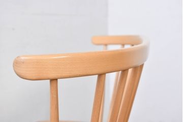 イギリス　希少なビンテージ品　ERCOL(アーコール)　MARGARET HOWELL(マーガレット・ハウエル)　エルム材・ビーチ材　北欧・ナチュラルインテリアにおすすめ!木のぬくもりと優しいフォルムが魅力のラブシート(R-084677)