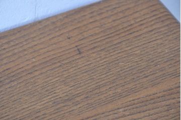 イギリスビンテージ　ERCOL(アーコール)　かわいい脚付きモデル!!　暮らしに上質なぬくもりを添えるサイドボード(R-084680)