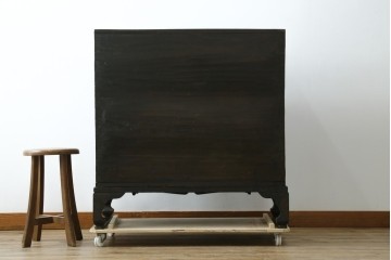 韓国アンティーク　松材　多彩な金具装飾が存在感を放つバンダチ　(R-084681)