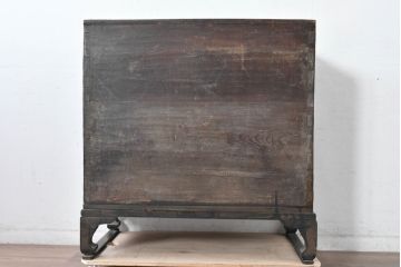 韓国アンティーク　松材　多彩な金具装飾が存在感を放つバンダチ　(R-084681)