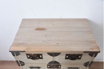 中古　会津松本(會津松本)　東西館　牡丹金具が上品な会津桐箪笥(桐たんす、小箪笥、和タンス、衣装箪笥、収納箪笥)(定価約49万円)(R-084682)
