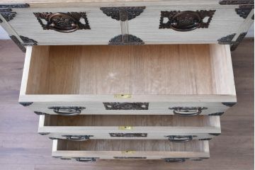 中古　会津松本(會津松本)　東西館　牡丹金具が上品な会津桐箪笥(桐たんす、小箪笥、和タンス、衣装箪笥、収納箪笥)(定価約49万円)(R-084682)