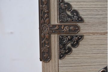 中古　会津松本(會津松本)　東西館　牡丹金具が上品な会津桐箪笥(桐たんす、小箪笥、和タンス、衣装箪笥、収納箪笥)(定価約49万円)(R-084682)
