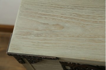 中古　会津松本(會津松本)　東西館　牡丹金具が上品なからくり会津桐箪笥　定価約49万円　(R-084682)
