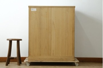中古　会津松本(會津松本)　東西館　牡丹金具が上品なからくり会津桐箪笥　定価約49万円　(R-084682)