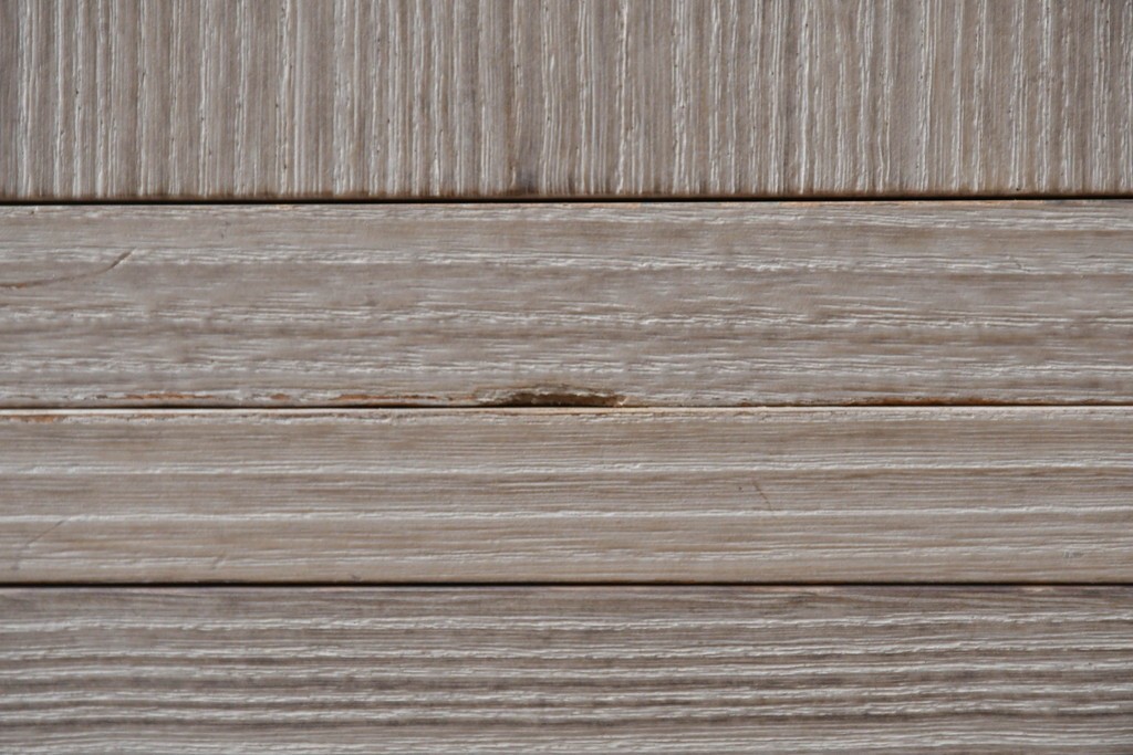 中古　伝統工芸士　田澤謙介作　引き手金具の繊細な意匠が目を惹く加茂総桐箪笥　(R-084683)