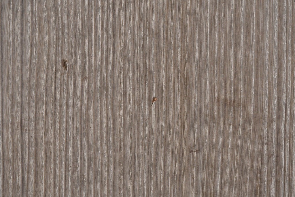 中古　伝統工芸士　田澤謙介作　引き手金具の繊細な意匠が目を惹く加茂総桐箪笥　(R-084683)