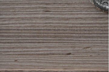 中古　伝統工芸士　田澤謙介作　引き手金具の繊細な意匠が目を惹く加茂総桐箪笥　(R-084683)