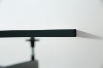 中古　美品　Cassina(カッシーナ)　LC6　スタイリッシュなダイニングテーブル　定価約110万円　(R-084687)