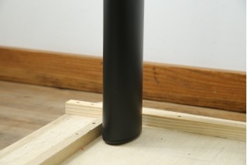 中古　美品　Cassina(カッシーナ)　LC6　スタイリッシュなダイニングテーブル　定価約110万円　(R-084687)