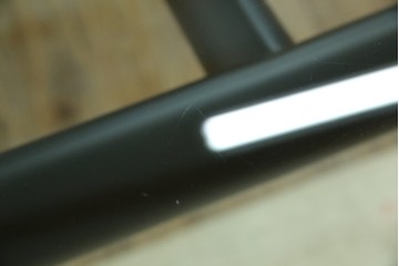 中古　美品　Cassina(カッシーナ)　LC6　スタイリッシュなダイニングテーブル　定価約110万円　(R-084687)