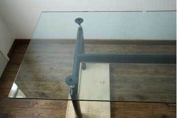 中古　美品　Cassina(カッシーナ)　LC6　スタイリッシュなダイニングテーブル　定価約110万円　(R-084687)