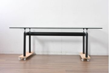 中古　美品　Cassina(カッシーナ)　LC6　スタイリッシュなダイニングテーブル(定価約110万円)(R-084687)