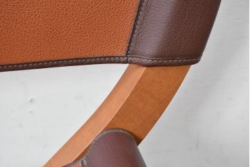 中古　フランス　HERMES(エルメス)　PIPPAシリーズ　本革　木の温もりでレザーのしなやかさを楽しむフォールディングチェア(folding armchair、折りたたみ式チェア、折り畳み、アームチェア、椅子、イス)(現行定価約350万円)(R-084688)