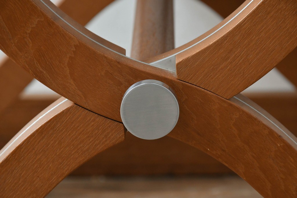 中古　フランス　HERMES(エルメス)　PIPPAシリーズ　木の温もりでレザーのしなやかさを楽しむフォールディングチェア　現行定価約350万円相当　(R-084688)