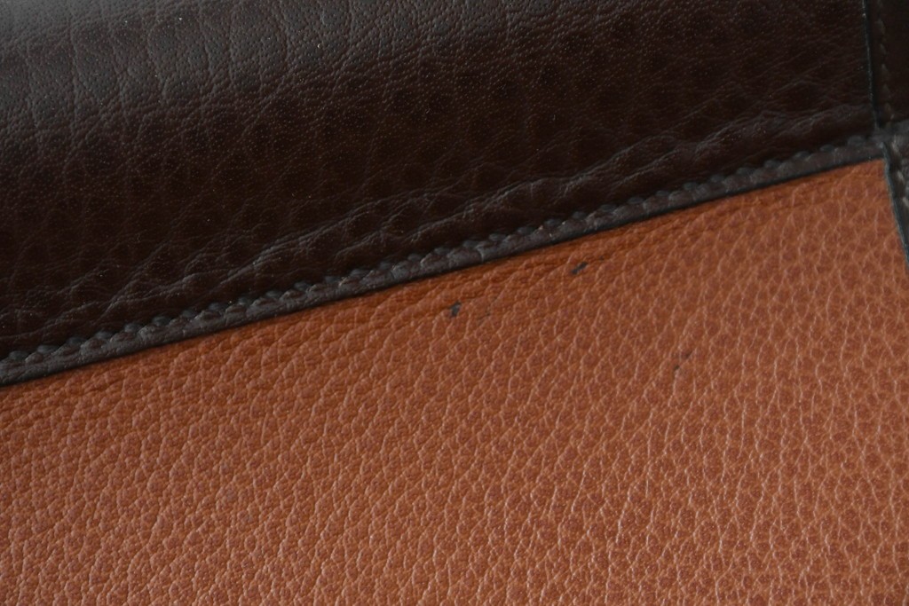 中古　フランス　HERMES(エルメス)　PIPPAシリーズ　木の温もりでレザーのしなやかさを楽しむフォールディングチェア　現行定価約350万円相当　(R-084688)