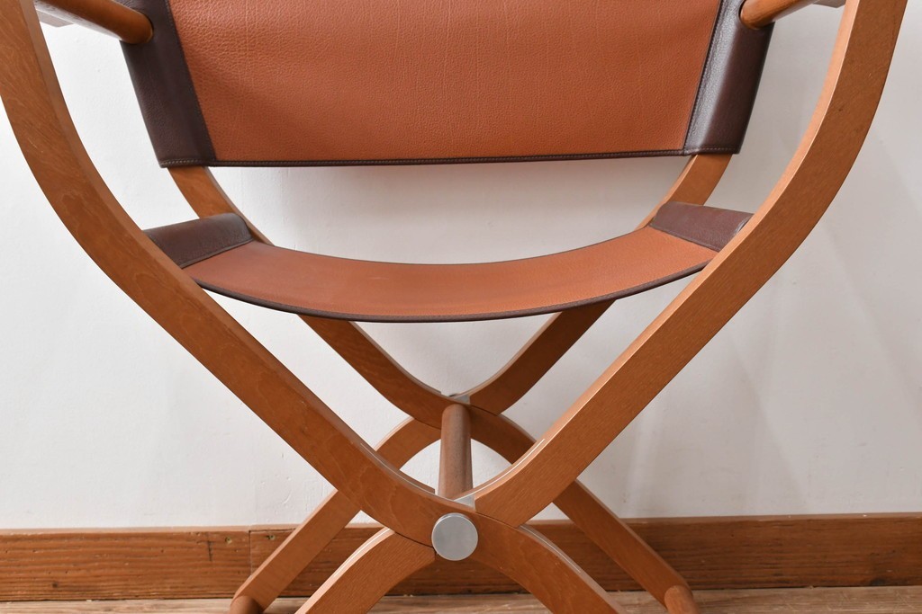 中古　フランス　HERMES(エルメス)　PIPPAシリーズ　木の温もりでレザーのしなやかさを楽しむフォールディングチェア　現行定価約350万円相当　(R-084688)