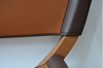 中古　フランス　HERMES(エルメス)　PIPPAシリーズ　木の温もりでレザーのしなやかさを楽しむフォールディングチェア　現行定価約350万円相当　(R-084688)