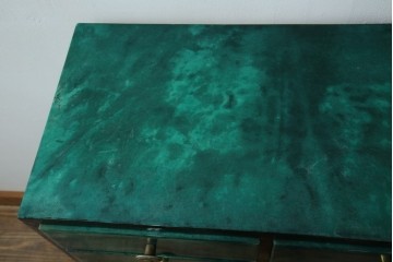 イタリアヴィンテージ　高級家具　希少モデル!!　アルド・トゥーラ(ALDO TURA)　仔山羊革張り　引き出し14杯　グリーンカラーが印象的なサイドチェスト　(R-084689)