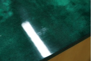 イタリアヴィンテージ　高級家具　希少モデル!!　アルド・トゥーラ(ALDO TURA)　仔山羊革張り　引き出し14杯　グリーンカラーが印象的なサイドチェスト　(R-084689)