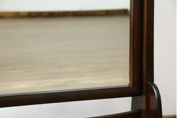 中古　美品　松本民芸家具　シンプルながら品の良い佇まいが魅力のD型姿見　(R-084690)