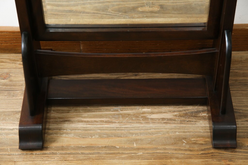 中古　美品　松本民芸家具　シンプルながら品の良い佇まいが魅力のD型姿見　(R-084690)