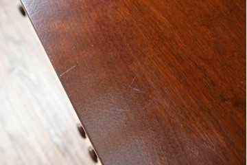 中古　超美品!!　特注　松本民芸家具　クラシカルな重厚感漂う収納力抜群のキャビネット　定価約100万円　(R-084694)