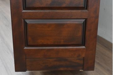 中古　超美品!!　特注　松本民芸家具　ぶ厚い天板が安心感と高級感を感じさせインテリアの主役になるサイドボード(サイドキャビネット、収納棚、飾り棚、戸棚)(定価約65万円)(R-084695)
