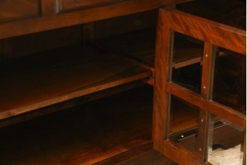 中古　超美品!!　特注　松本民芸家具　ぶ厚い天板でインテリアの主役になるサイドボード　定価約65万円相当　(R-084695)