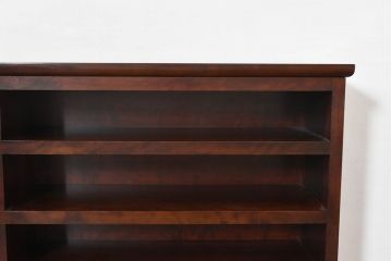 中古　超美品!!　特注品　松本民芸家具　ぶ厚い棚板と深みのある木目が空間を上品に引き立てる収納棚(サイドキャビネット、オープンラック、飾り棚)(定価約50万円)(R-084696)