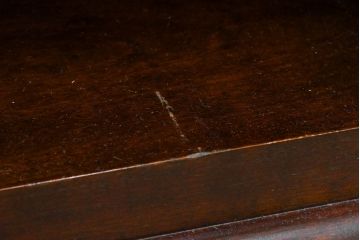 中古　超美品!!　特注品　松本民芸家具　ぶ厚い棚板と深みのある木目が空間を上品に引き立てる収納棚(サイドキャビネット、オープンラック、飾り棚)(定価約50万円)(R-084696)