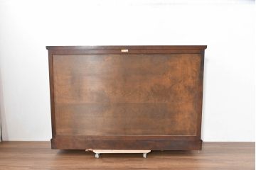中古　超美品!!　特注品　松本民芸家具　ぶ厚い棚板と深みのある木目が空間を上品に引き立てる収納棚(サイドキャビネット、オープンラック、飾り棚)(定価約50万円)(R-084696)