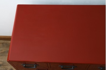中古　超美品!　高島屋購入品　総漆塗り　深紅の色彩と使いやすい多段構成が魅力の小箪笥　定価約70万円　(R-084697)