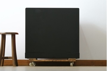 中古　超美品!　高島屋購入品　総漆塗り　深紅の色彩と使いやすい多段構成が魅力の小箪笥　定価約70万円　(R-084697)