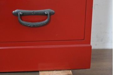 中古　超美品!　高島屋購入品　総漆塗り　深紅の色彩と使いやすい多段構成が魅力の小箪笥　定価約70万円相当　(R-084697)
