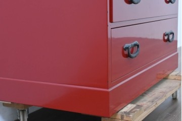中古　超美品!　高島屋購入品　総漆塗り　深紅の色彩と使いやすい多段構成が魅力の小箪笥　定価約70万円相当　(R-084697)