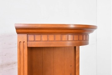 中古　美品　横浜ダニエル(daniel)　彫り装飾や滑らかな曲線が美しいコーナーラック　(R-084698)